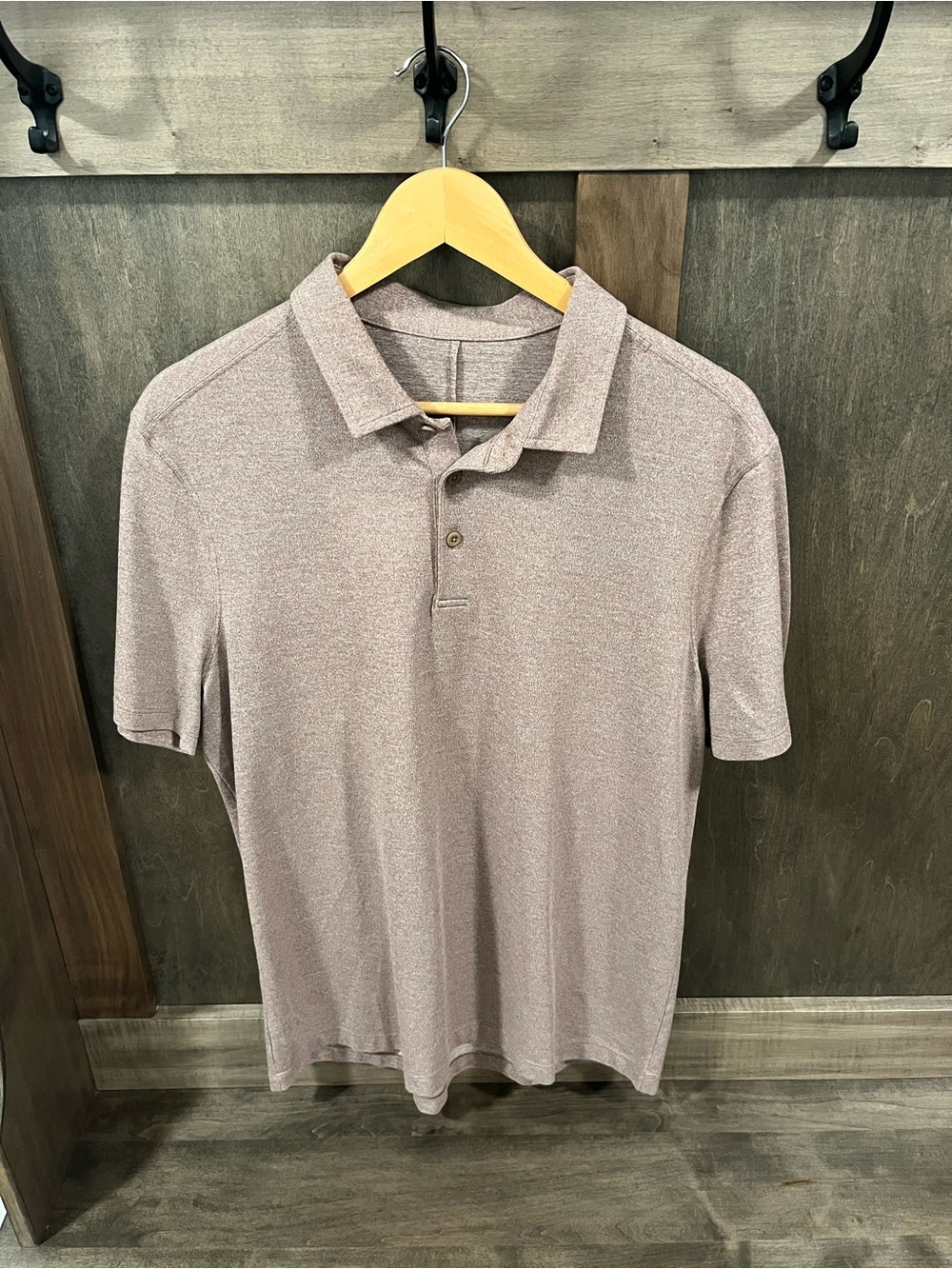 Lululemon Men's Polo in Heather Red